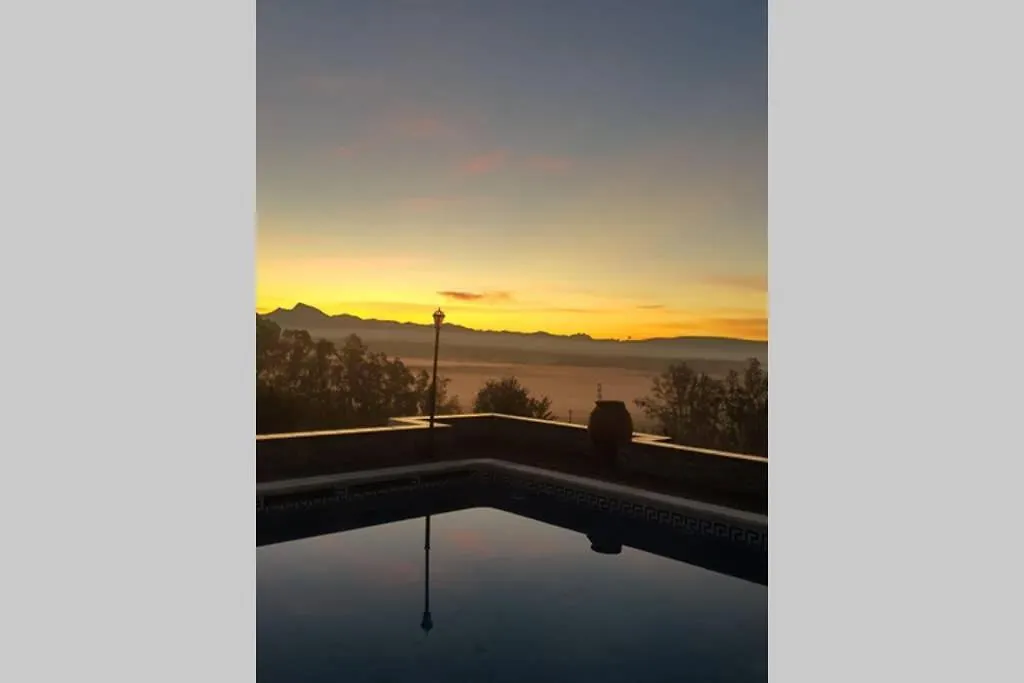 Casa Rural Finca Las Tejoneras 보르노스